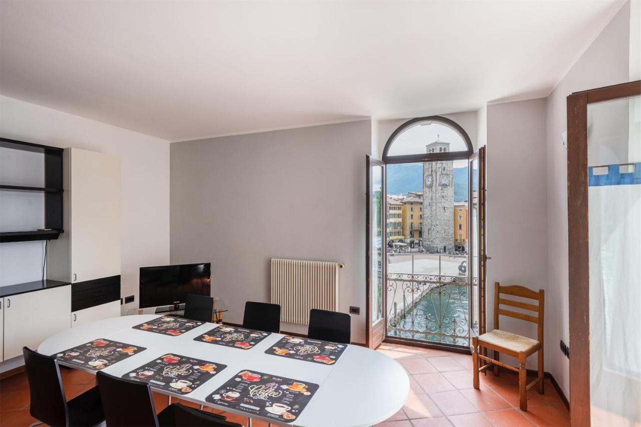 Casa La Torre, The View On The Lake Riva del Garda Exteriör bild
