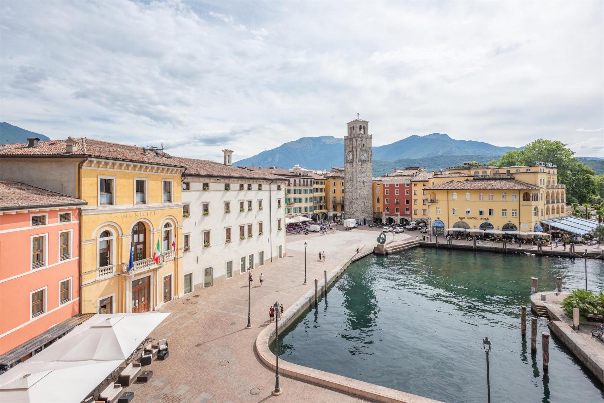 Casa La Torre, The View On The Lake Riva del Garda Exteriör bild